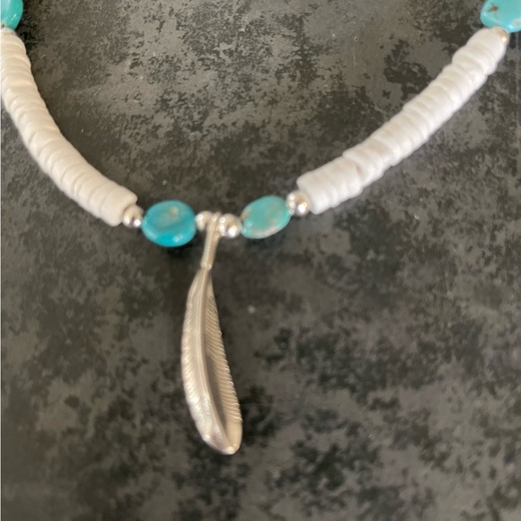 Hand Crafted “One of a Kind” Turquoise, White Shell & Sterling Silver Choker - Picture 3 of 4